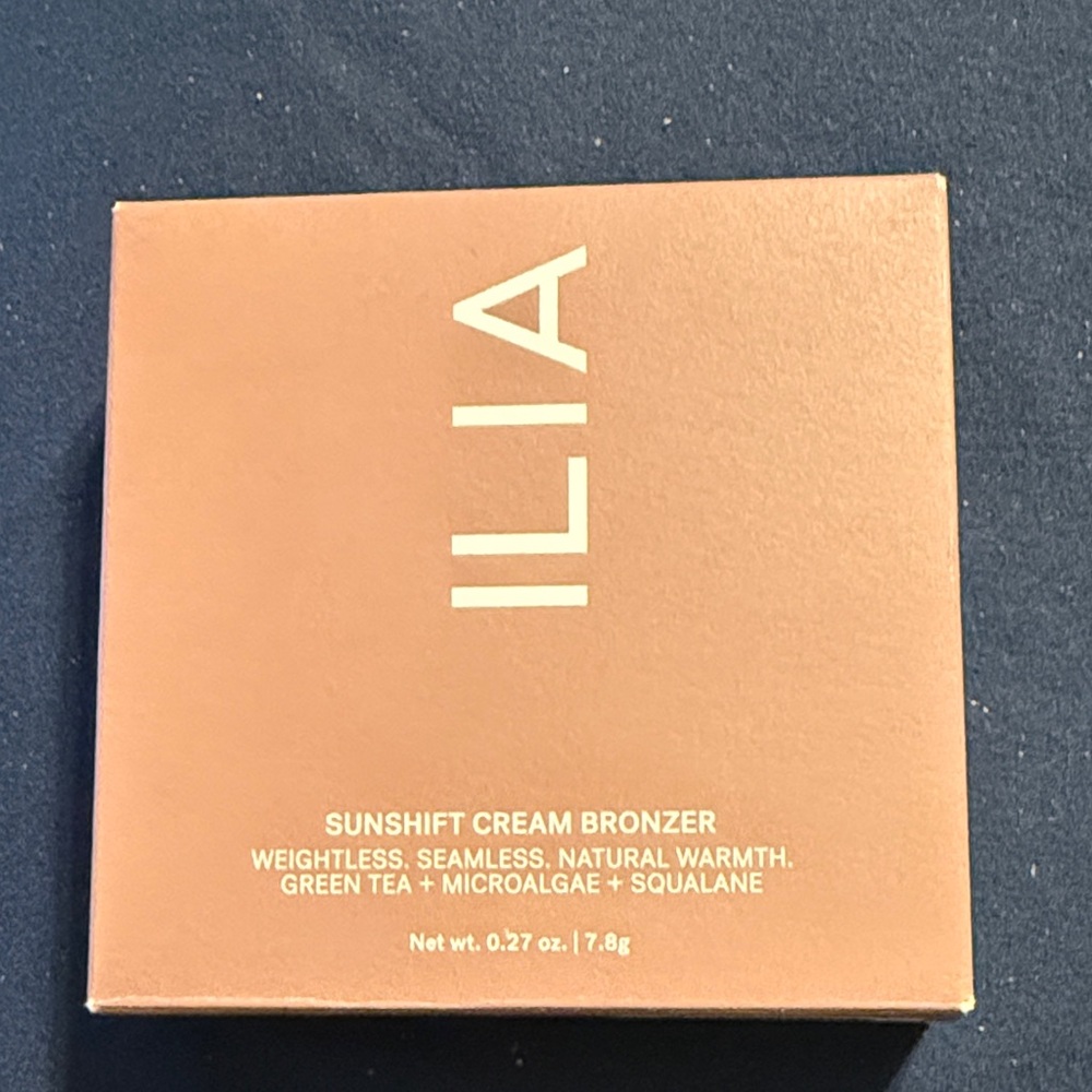 ILIA Sunshift Cream Bronzer - Bask color. Box never opened